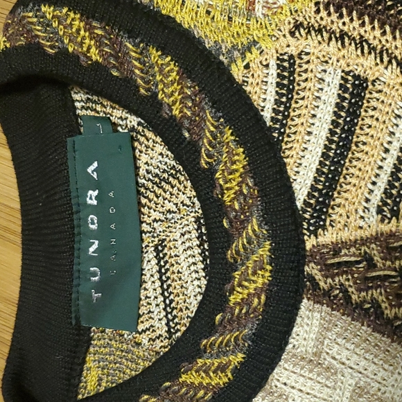 Vintage tundra canada coogi style sweater - Picture 2 of 7